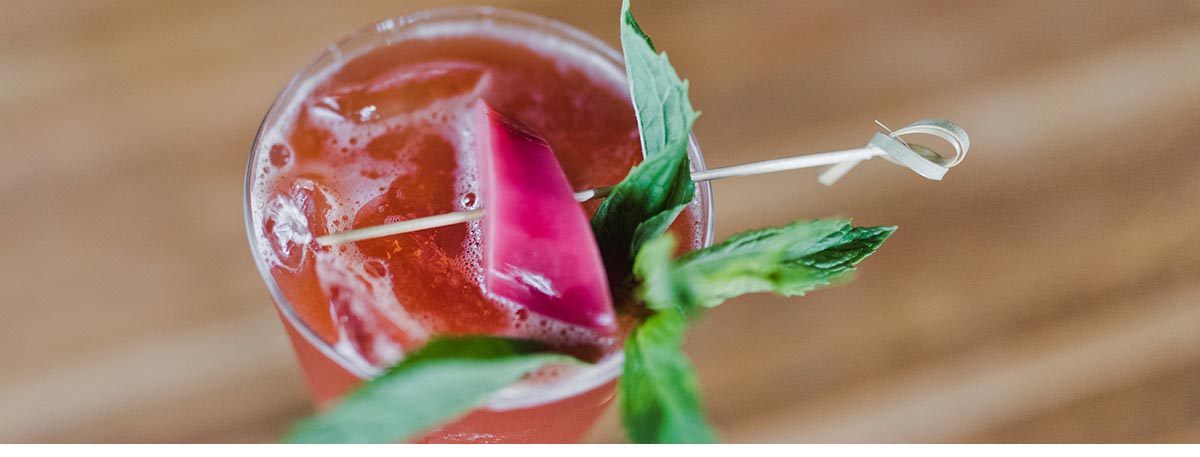 cocktail-slide Mixed drink.