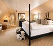 Room-9-_Laugh-Uncontrollably_-Image-3