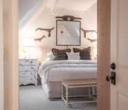 Room-7-_Life-Is-Now_-Image-4