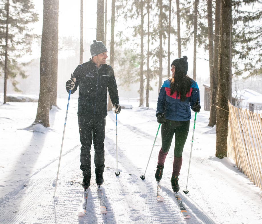 couple-nordic-skiing-at-edson-hill-stowe Couple Nordic Skiing at Edson Hill Stowe